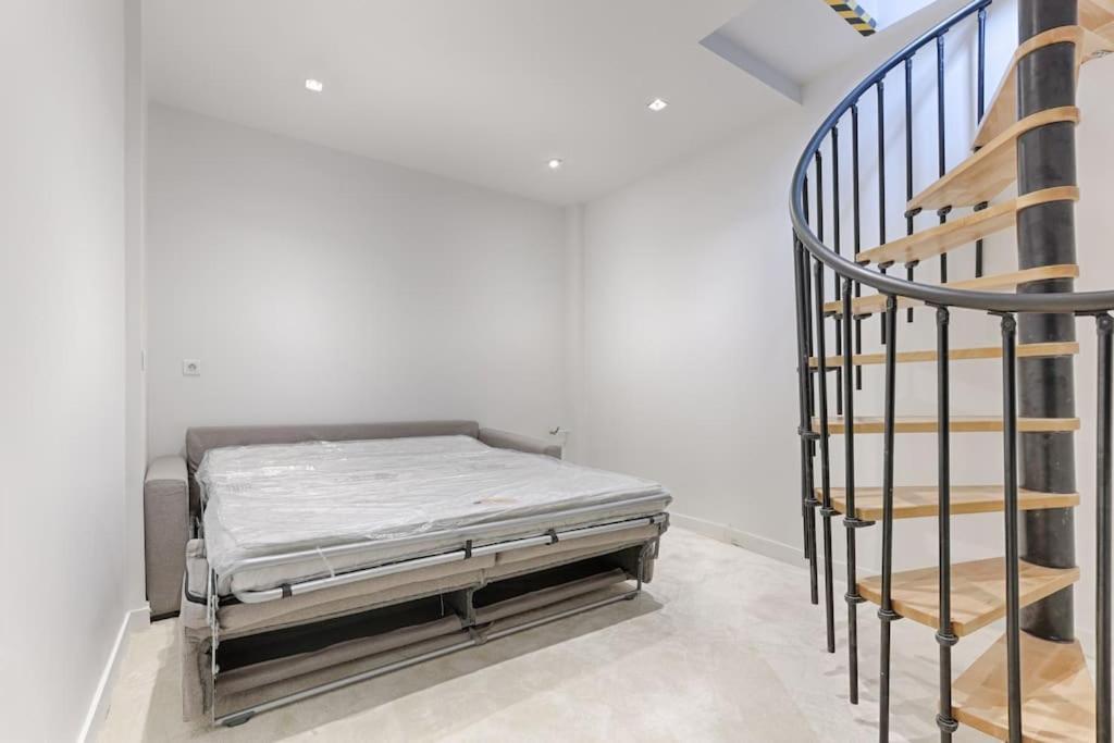 Appartamento Zen & Luxury 2br Flat - Eiffel Tower Parigi
