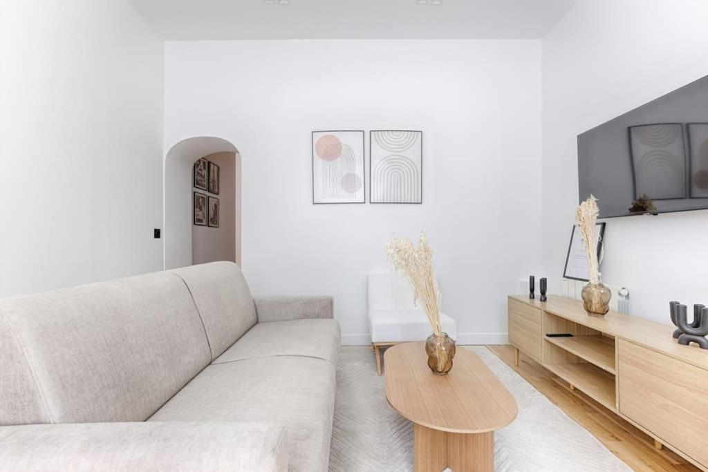 Appartamento Zen & Luxury 2br Flat - Eiffel Tower Parigi